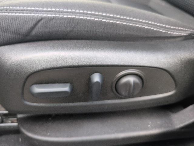Photo of 2022 Marine Metallic GMC Terrain