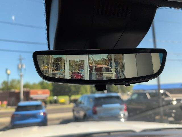 Photo of 2024 Summit White GMC Sierra 2500