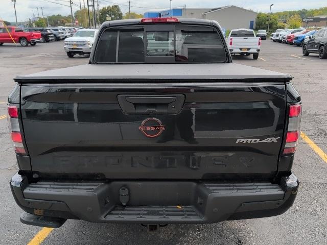 Photo of 2022 Black Nissan Frontier