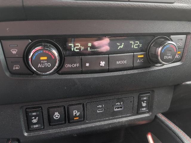 Photo of 2022 Black Nissan Frontier
