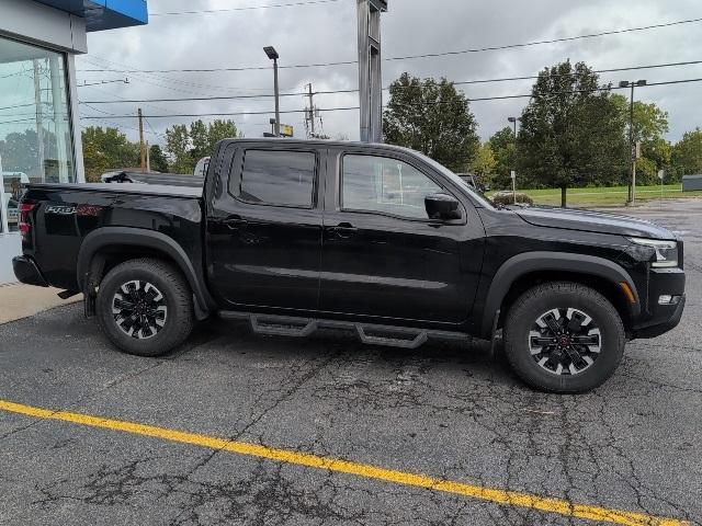 Photo of 2022 Black Nissan Frontier