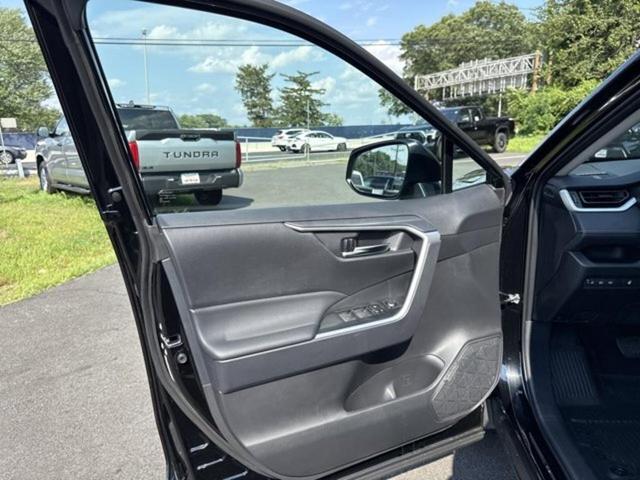 Photo of 2025 Midnight Black Metallic Toyota RAV4