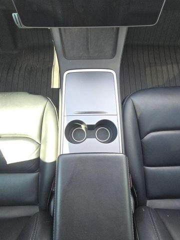 Photo of 2021 Black Tesla Model 3
