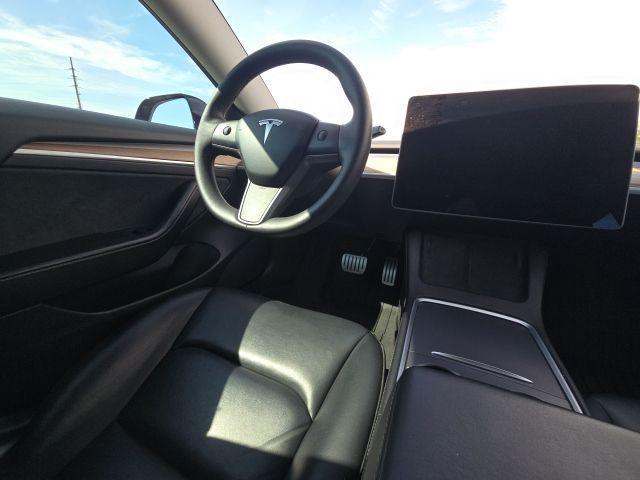 Photo of 2021 Black Tesla Model 3