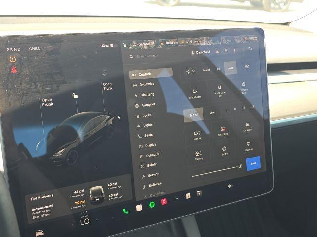 Photo of 2021 Black Tesla Model 3