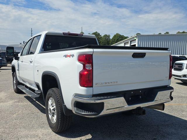 Photo of 2023 Summit White Chevrolet Silverado 2500