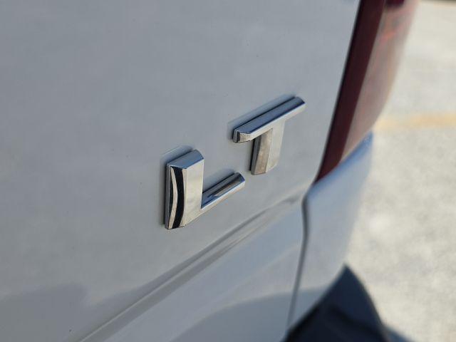 Photo of 2023 Summit White Chevrolet Silverado 2500