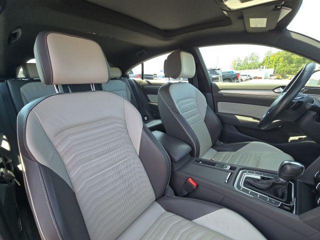Photo of 2019 Deep Black Pearl Effect Volkswagen Arteon