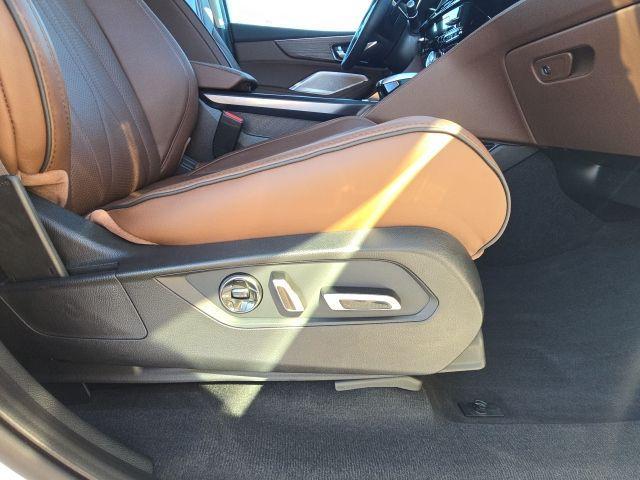 Photo of 2025 White Acura MDX