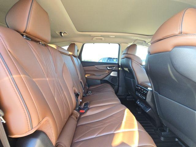 Photo of 2025 White Acura MDX