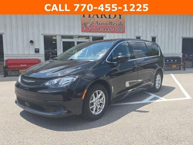 2022 Chrysler Voyager