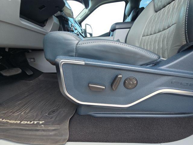 Photo of 2024 Gray Metallic Ford F-250