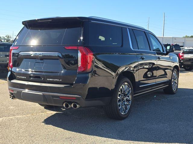 Photo of 2023 Onyx Black GMC Yukon XL