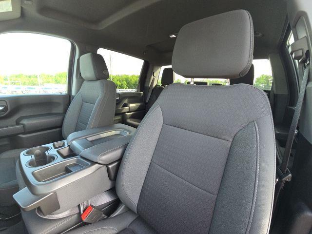 Photo of 2024 Black Chevrolet Silverado 2500
