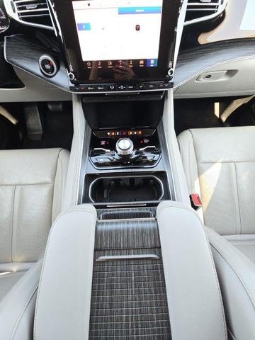 Photo of 2023 Bright White Clearcoat Jeep Wagoneer