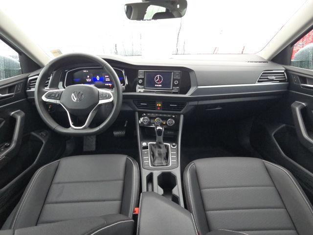 Photo of 2024 Pyrite Silver Metallic Volkswagen Jetta