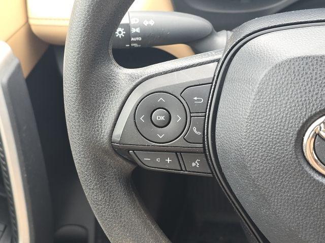 Photo of 2022 White Toyota RAV4