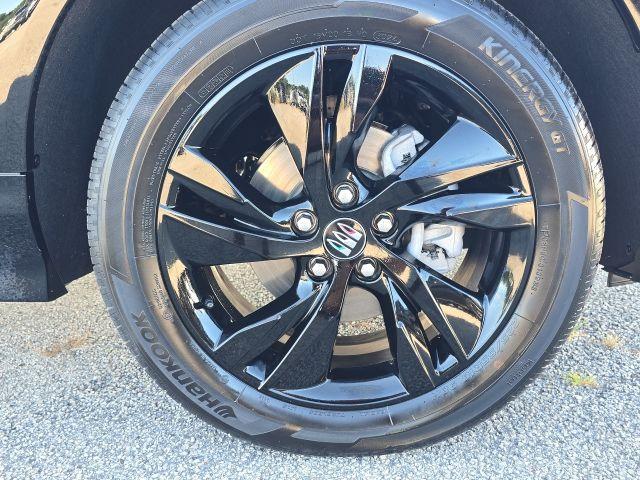Photo of 2025 Ebony Twilight Metallic Buick Encore GX