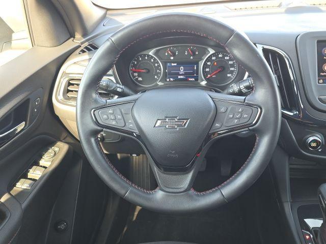 Photo of 2022 Silver Ice Metallic Chevrolet Equinox