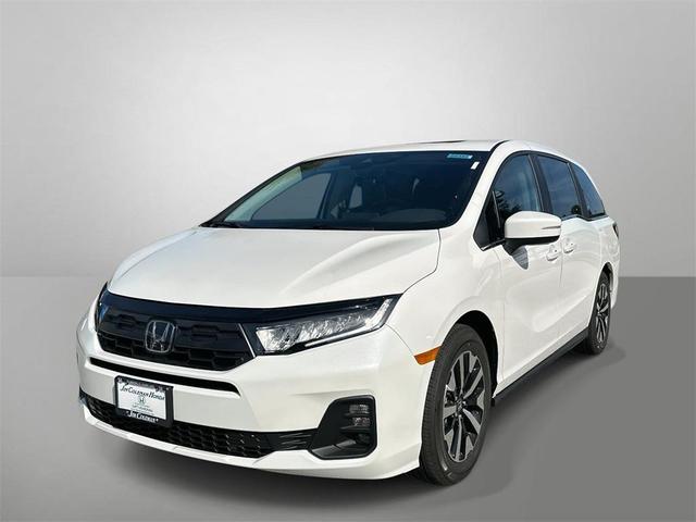 Photo of 2026 Platinum White Pearl Honda Odyssey
