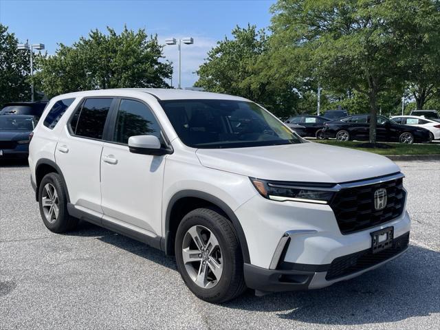 Photo of 2023 Platinum White Pearl Honda Pilot