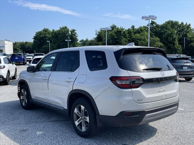 Photo of 2023 Platinum White Pearl Honda Pilot
