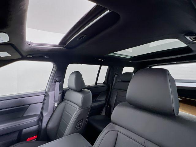Photo of 2025 Serenity White Hyundai SANTA FE HEV