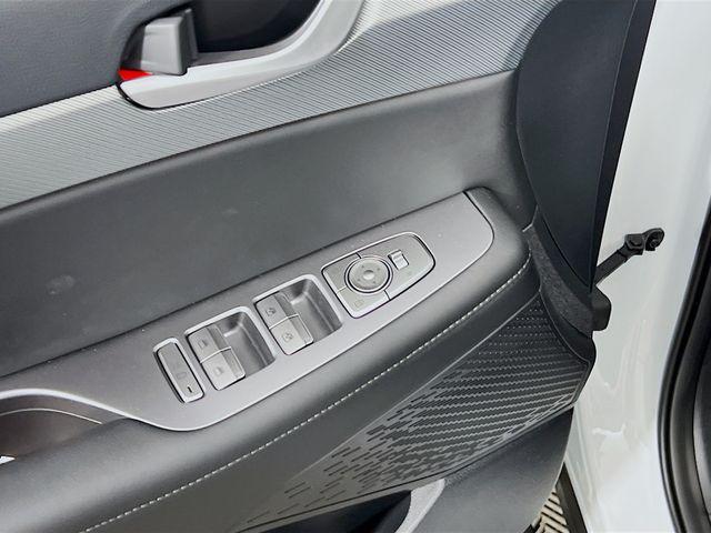 Photo of 2025 Hyper White Hyundai PALISADE