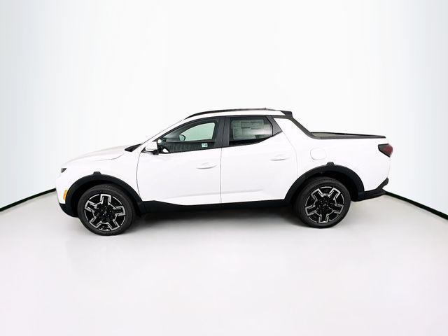 Photo of 2025 Atlas White Hyundai SANTA CRUZ