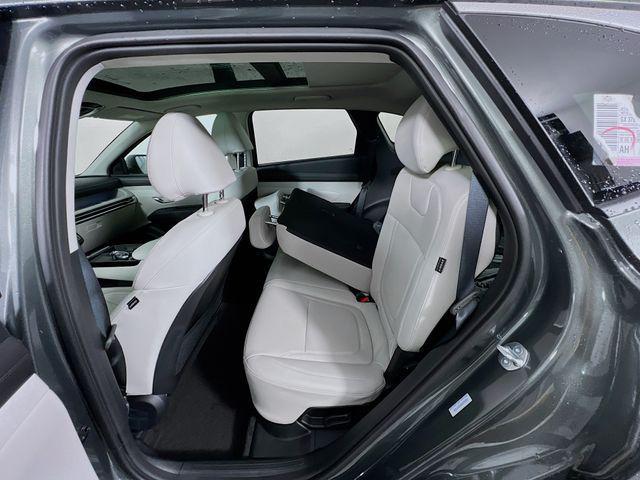 Photo of 2025 Amazon Gray Hyundai TUCSON Hybrid