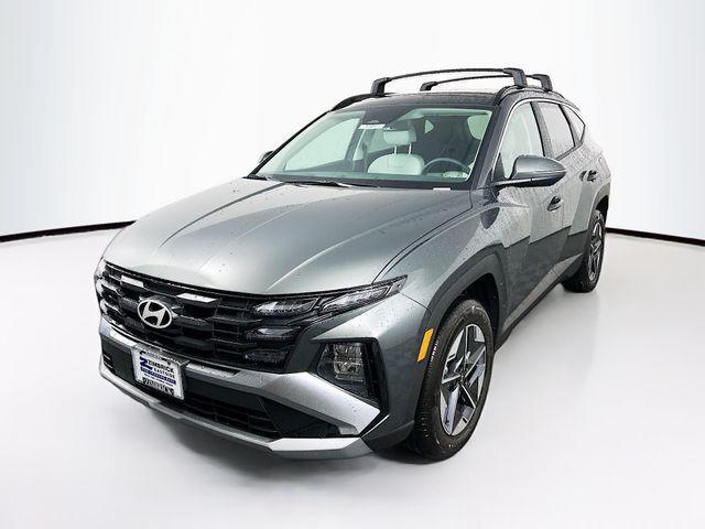 Photo of 2025 Amazon Gray Hyundai TUCSON Hybrid