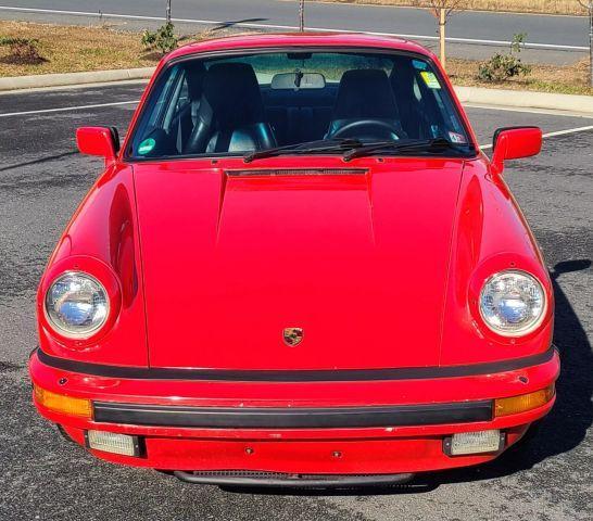 Photo of 1986 Red Porsche 911