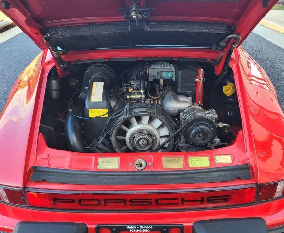 Photo of 1986 Red Porsche 911