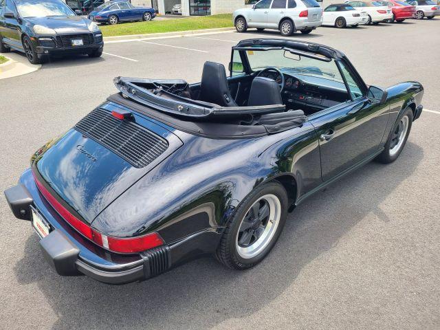 Photo of 1988 Black Porsche 911