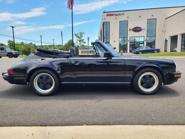 Photo of 1988 Black Porsche 911