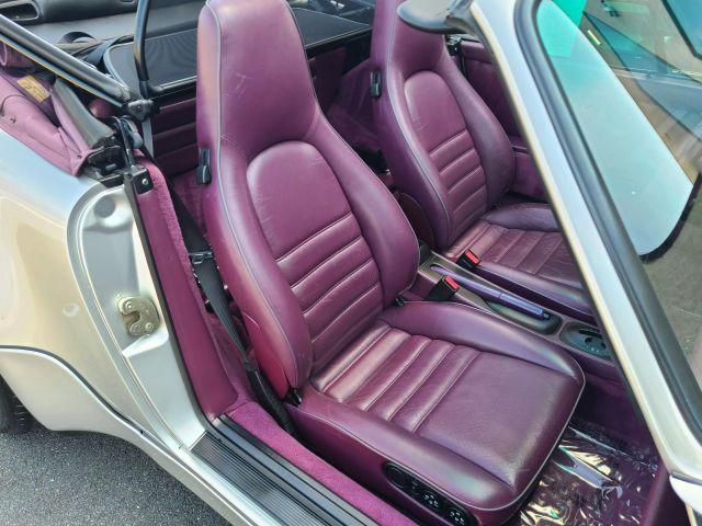 Photo of 1994 Silver Porsche 911