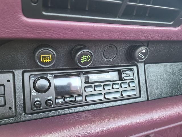 Photo of 1994 Silver Porsche 911