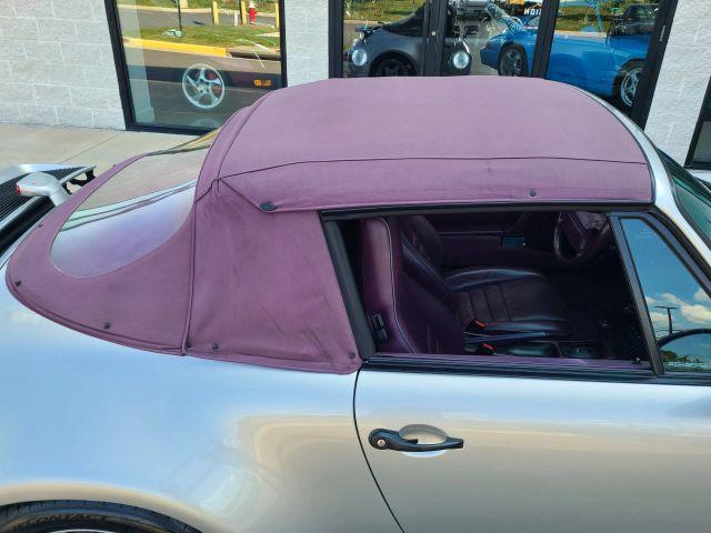 Photo of 1994 Silver Porsche 911