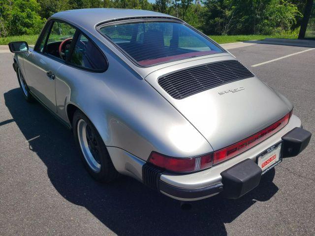 Photo of 1982 Silver Porsche 911