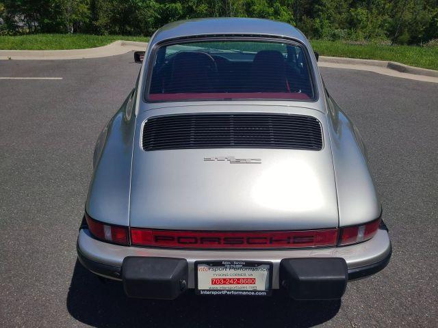 Photo of 1982 Silver Porsche 911