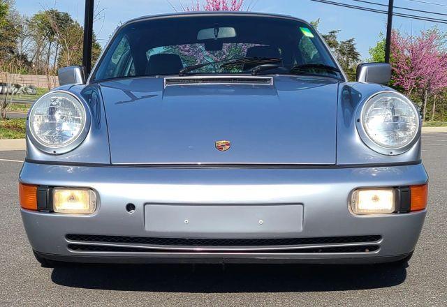 Photo of 1991 Silver Porsche 911