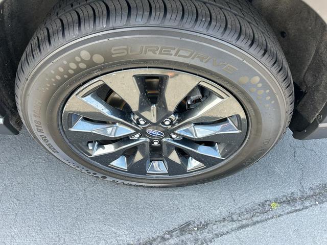 Photo of 2023 Crystal White Pearl Subaru Outback