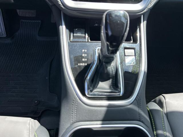 Photo of 2023 Crystal White Pearl Subaru Outback