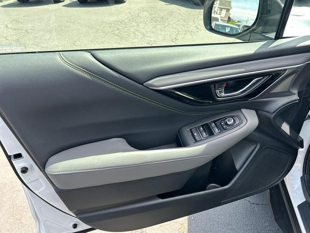 Photo of 2023 Crystal White Pearl Subaru Outback