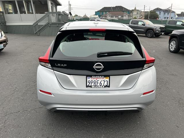 Photo of 2025 Brilliant Silver Metallic Nissan Leaf