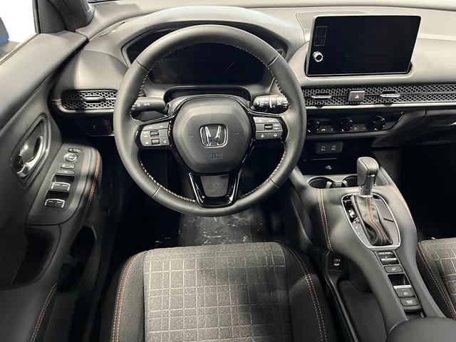 Photo of 2026 Nordic Forest Pearl Honda HR-V