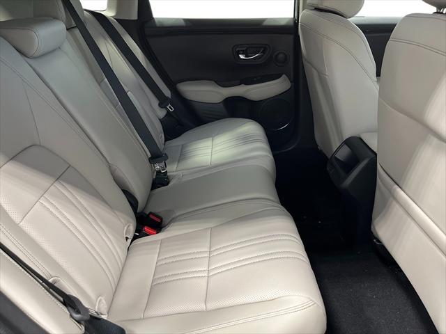Photo of 2026 Solar Silver Metallic Honda HR-V