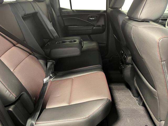Photo of 2025 Platinum White Pearl Honda Ridgeline
