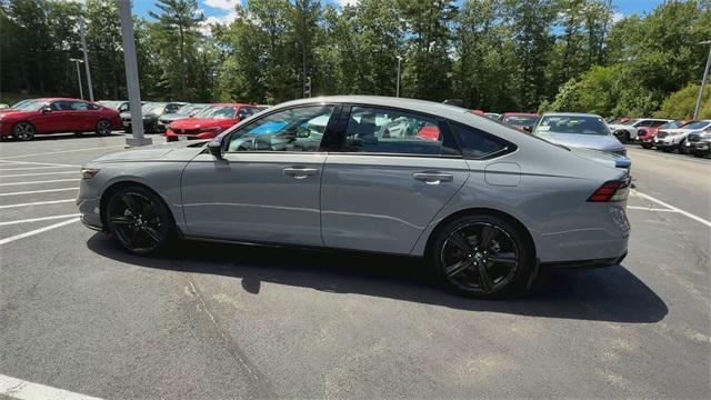 Photo of 2023 Urban Gray Pearl Honda Accord Hybrid