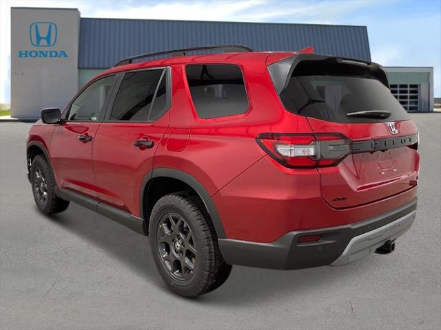Photo of 2025 Radiant Red Metallic II Honda Pilot